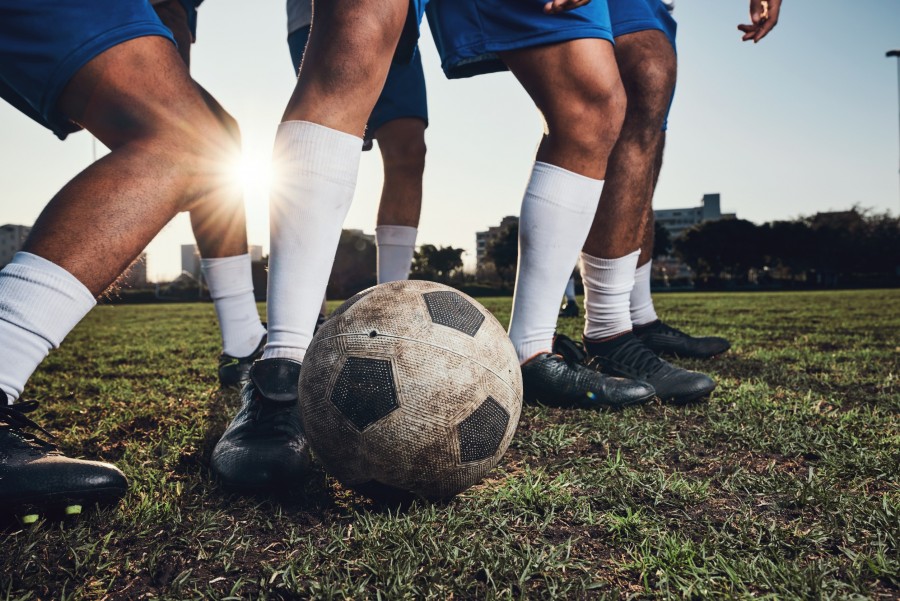 Pourquoi l'échauffement au football avec un ballon est-il essentiel ?