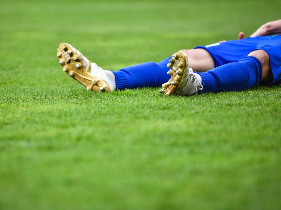 Traitement de la fracture ischio pubienne chez le footballeur